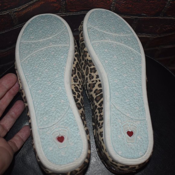 Bob's Leopard Flats Sz. 8 - Picture 4 of 4